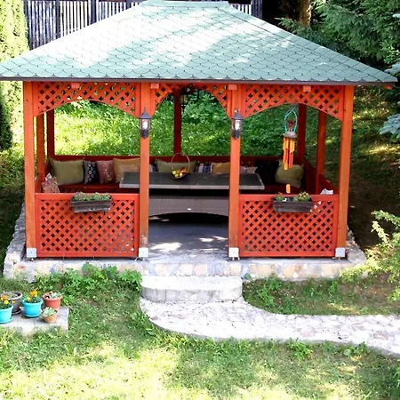 Downtown Oasis Saraievo