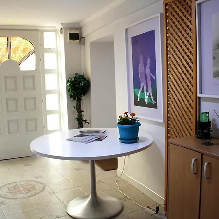 Downtown Oasis Apartment *